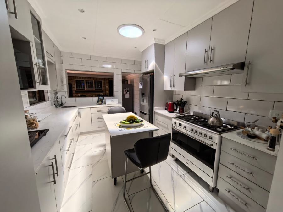 3 Bedroom Property for Sale in Parys Free State